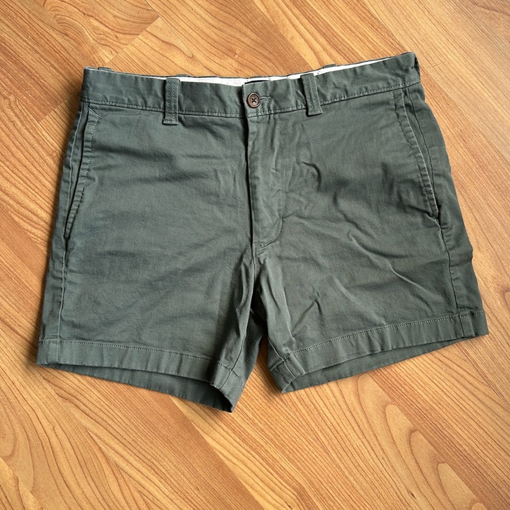 J. Crew Flat Front Stretch 5” Shorts